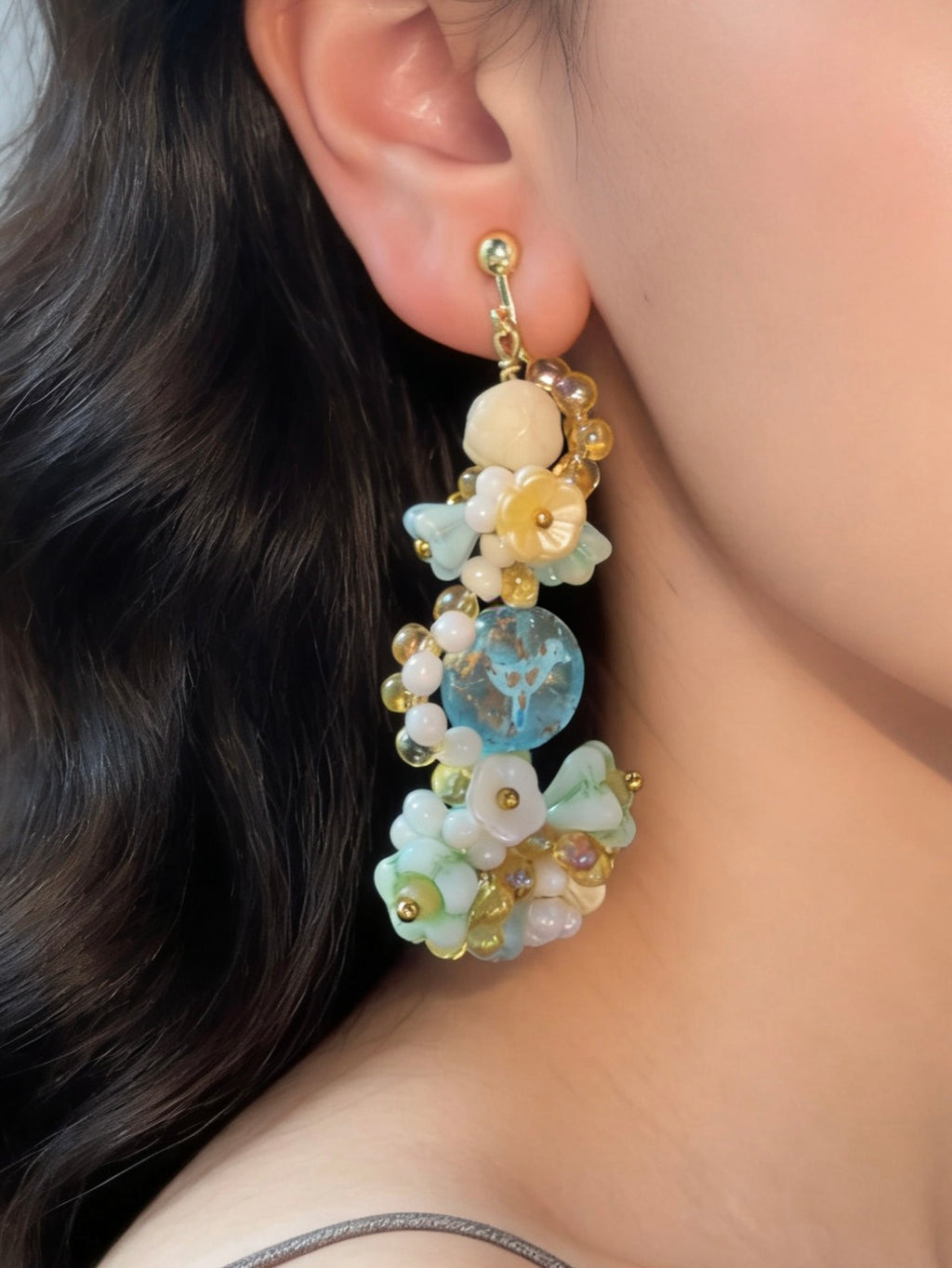 「Daydreaming Bird」Handmade Beaded Earrings