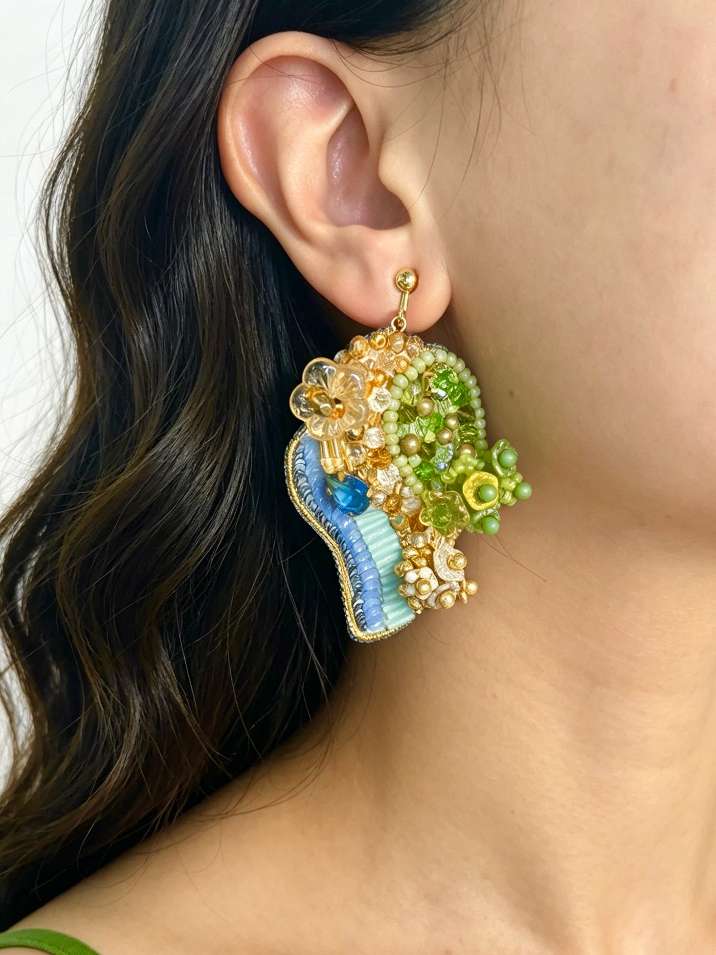 「Flower Bloom Island」Handmade Embroidered Earrings,Island-Shaped Beaded Earrings