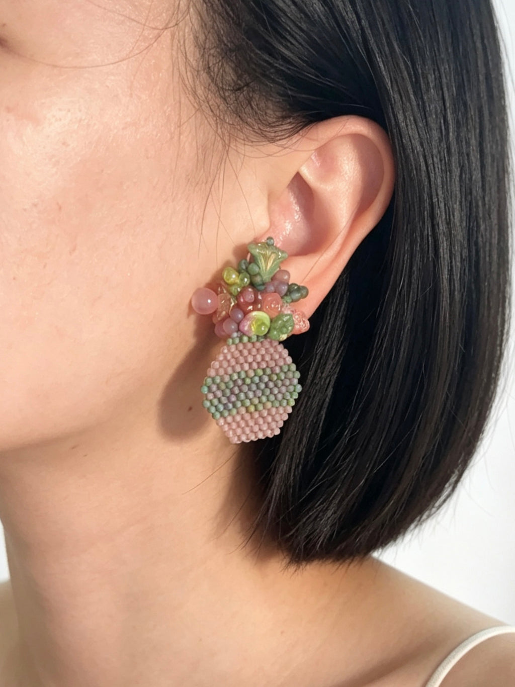 「Flat Vase」Handmade Beaded Floral Earrings