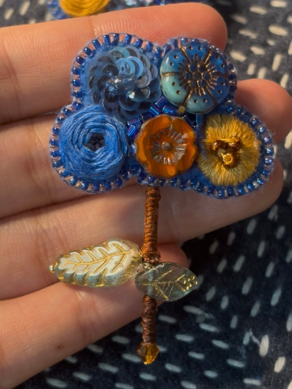 「Floater twig」Hand-Embroidered Flower Earrings: Bead Embroidery Floral Stud Earrings