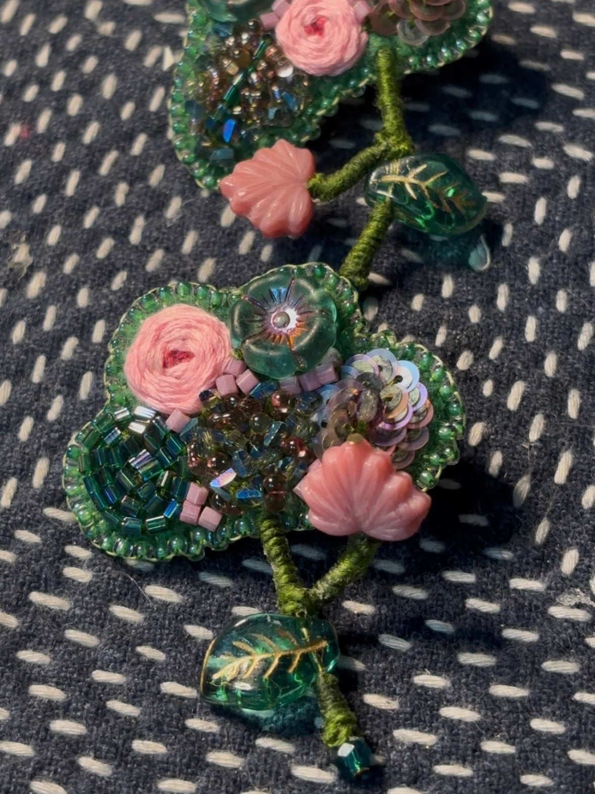 「Floater twig」Hand-Embroidered Flower Earrings: Bead Embroidery Floral Stud Earrings