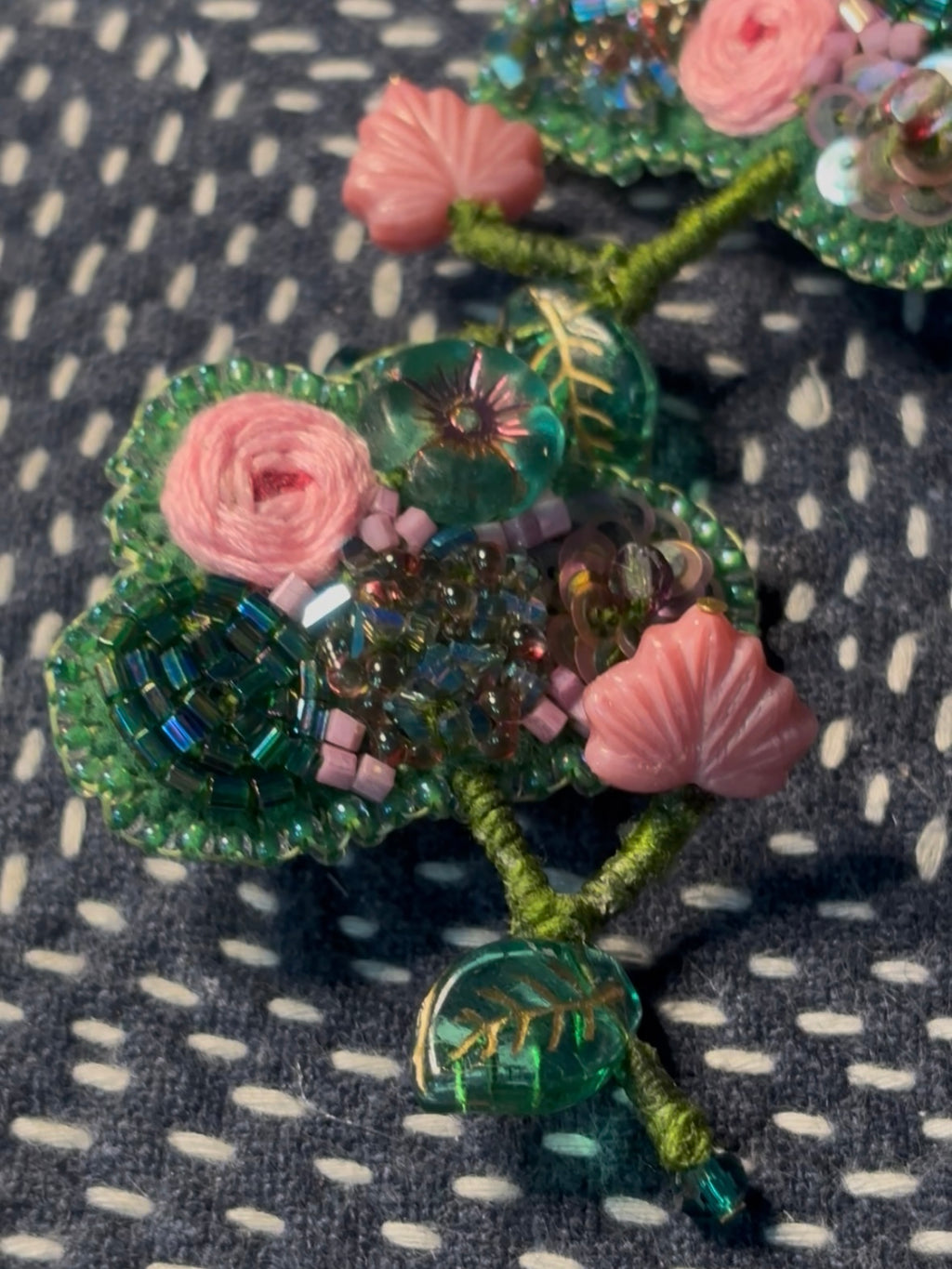 「Floater twig」Hand-Embroidered Flower Earrings: Bead Embroidery Floral Stud Earrings