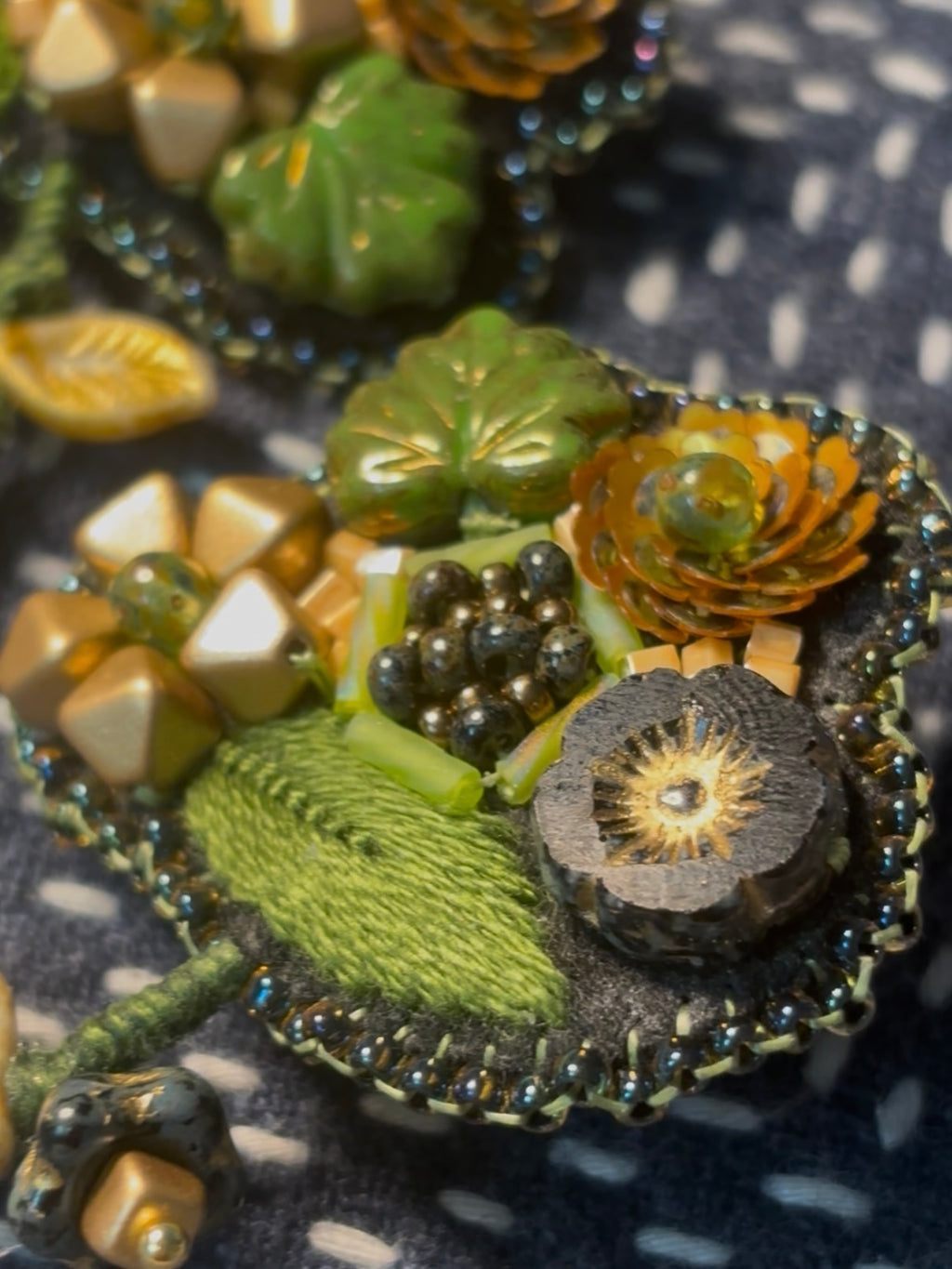 「Floater twig」Hand-Embroidered Flower Earrings: Bead Embroidery Floral Stud Earrings
