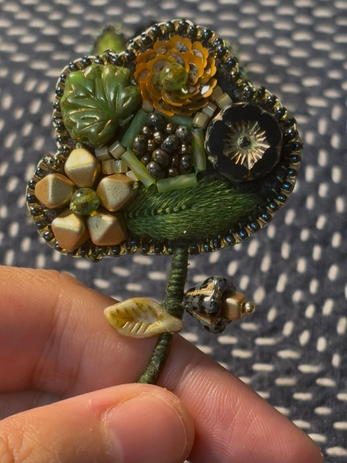 「Floater twig」Hand-Embroidered Flower Earrings: Bead Embroidery Floral Stud Earrings