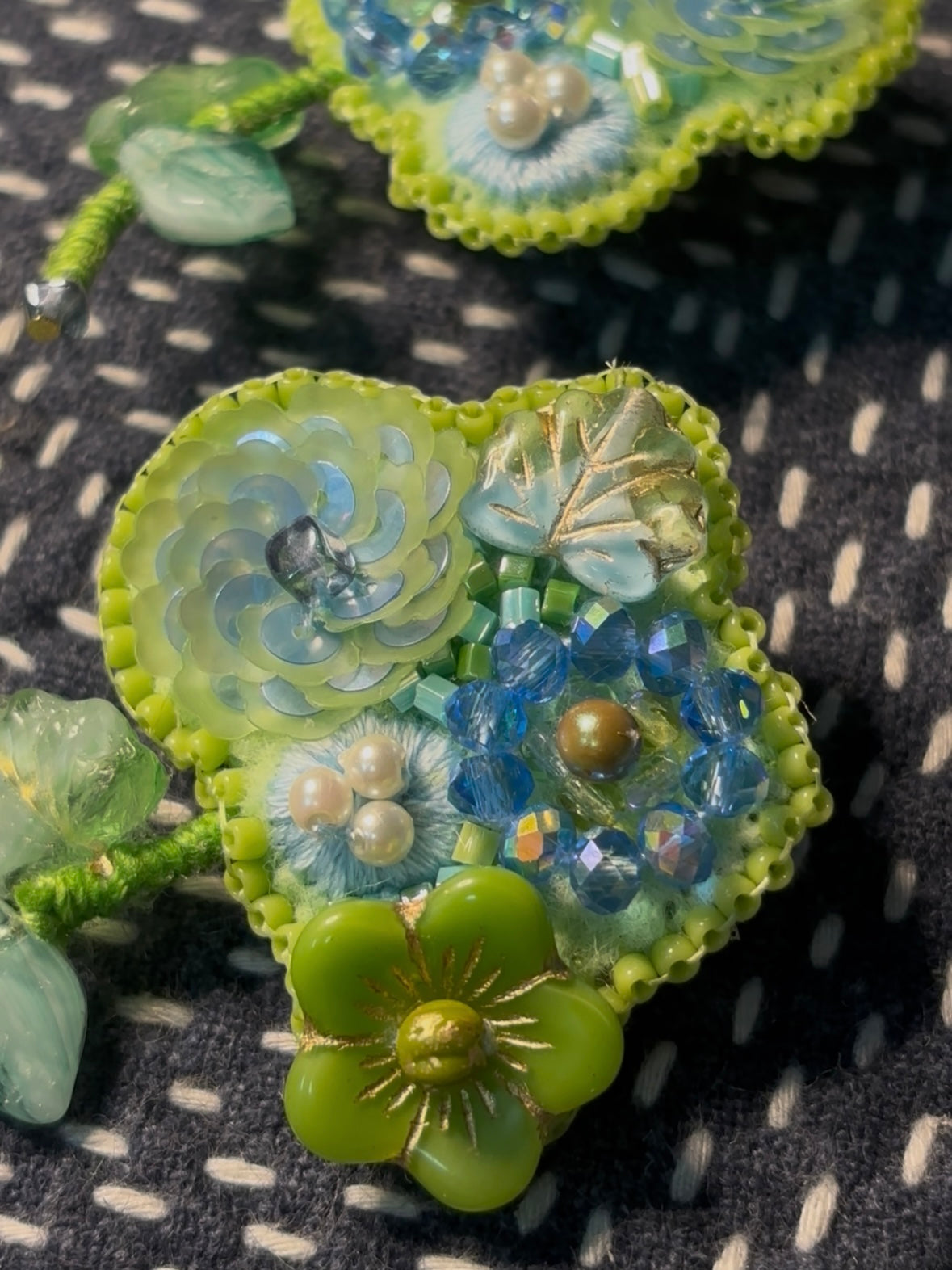 「Floater twig」Hand-Embroidered Flower Earrings: Bead Embroidery Floral Stud Earrings