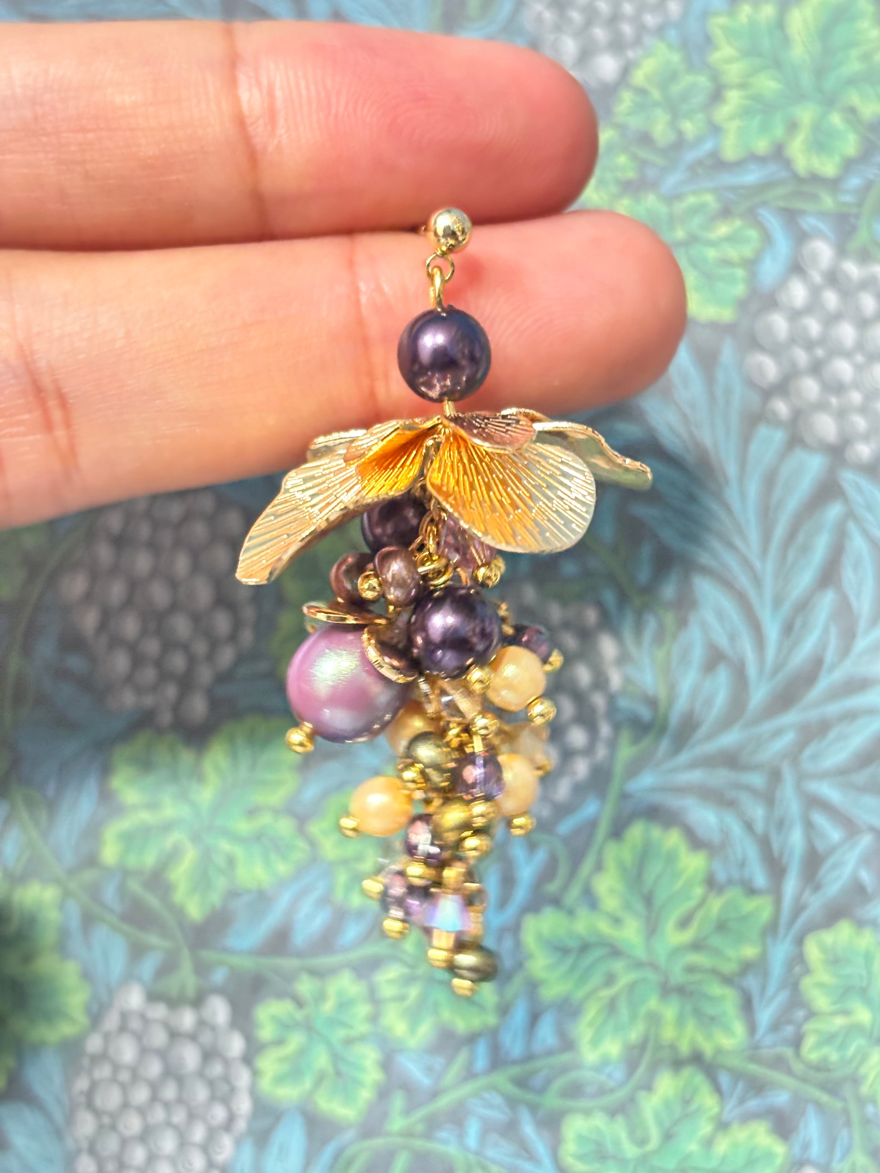 「Pendant Grapes」Handmade Grape-shaped Earrings