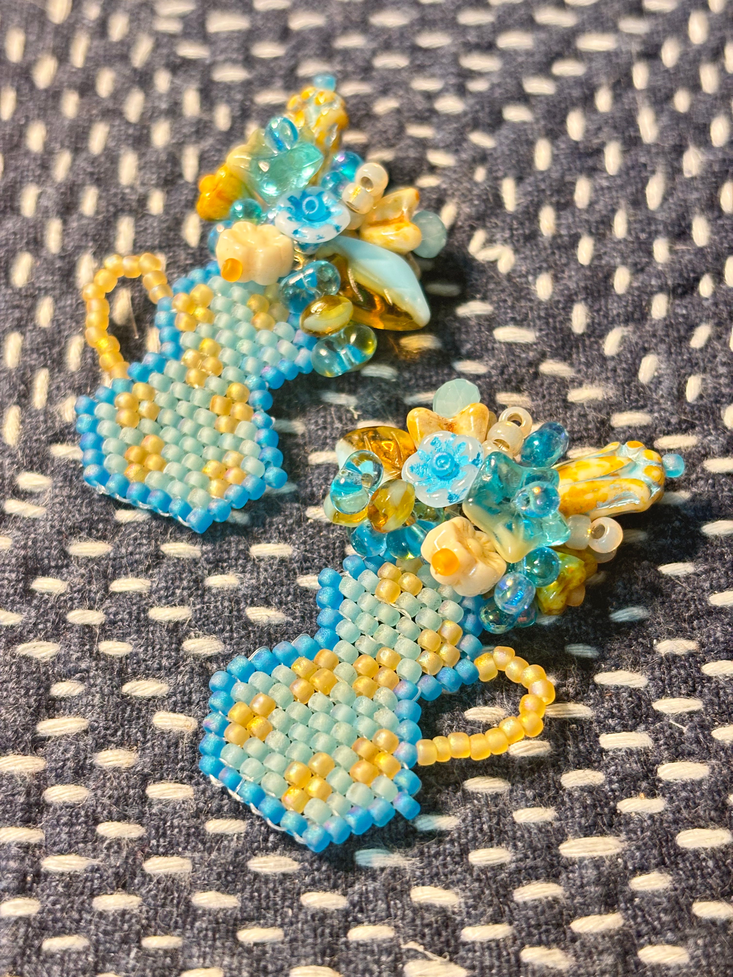 「Flat Vase」Handmade Flower Arrangement Earrings | Beaded Flower Jewelry