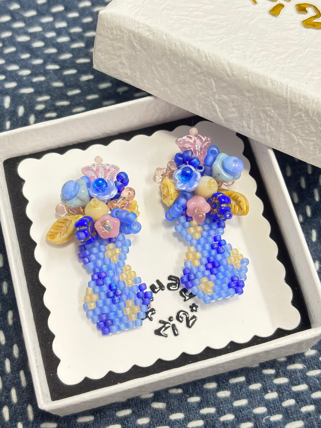 「Flat Vase」Handmade Czech Glass Beaded Ear Studs: Floral Arrangement Earrings