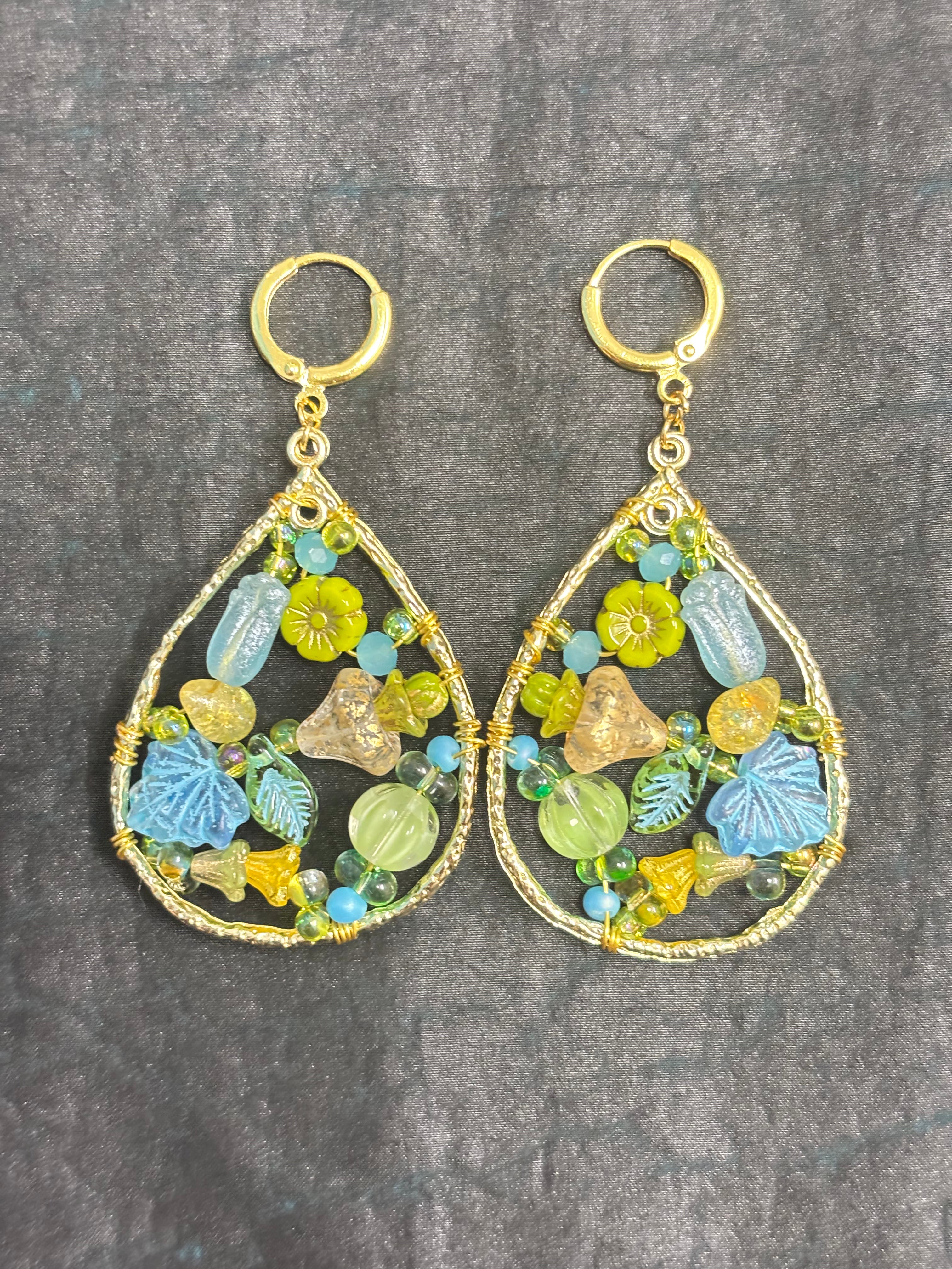 「Dreamcatcher Garden」Floral Dangle Earrings: Handmade Czech Glass Cottagecore Earrings