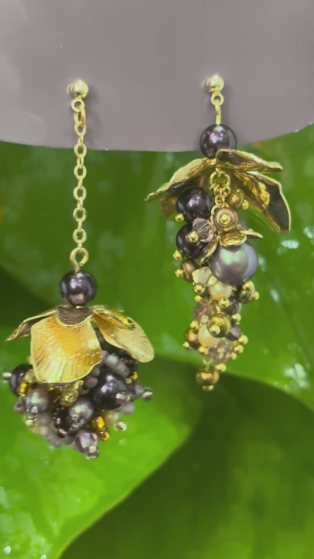 「Pendant Grapes」Handmade Grape-shaped Earrings