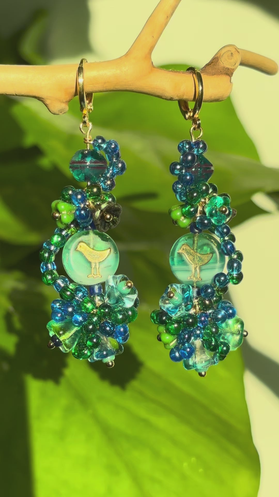 「Daydreaming Bird」Handmade Beaded Earrings